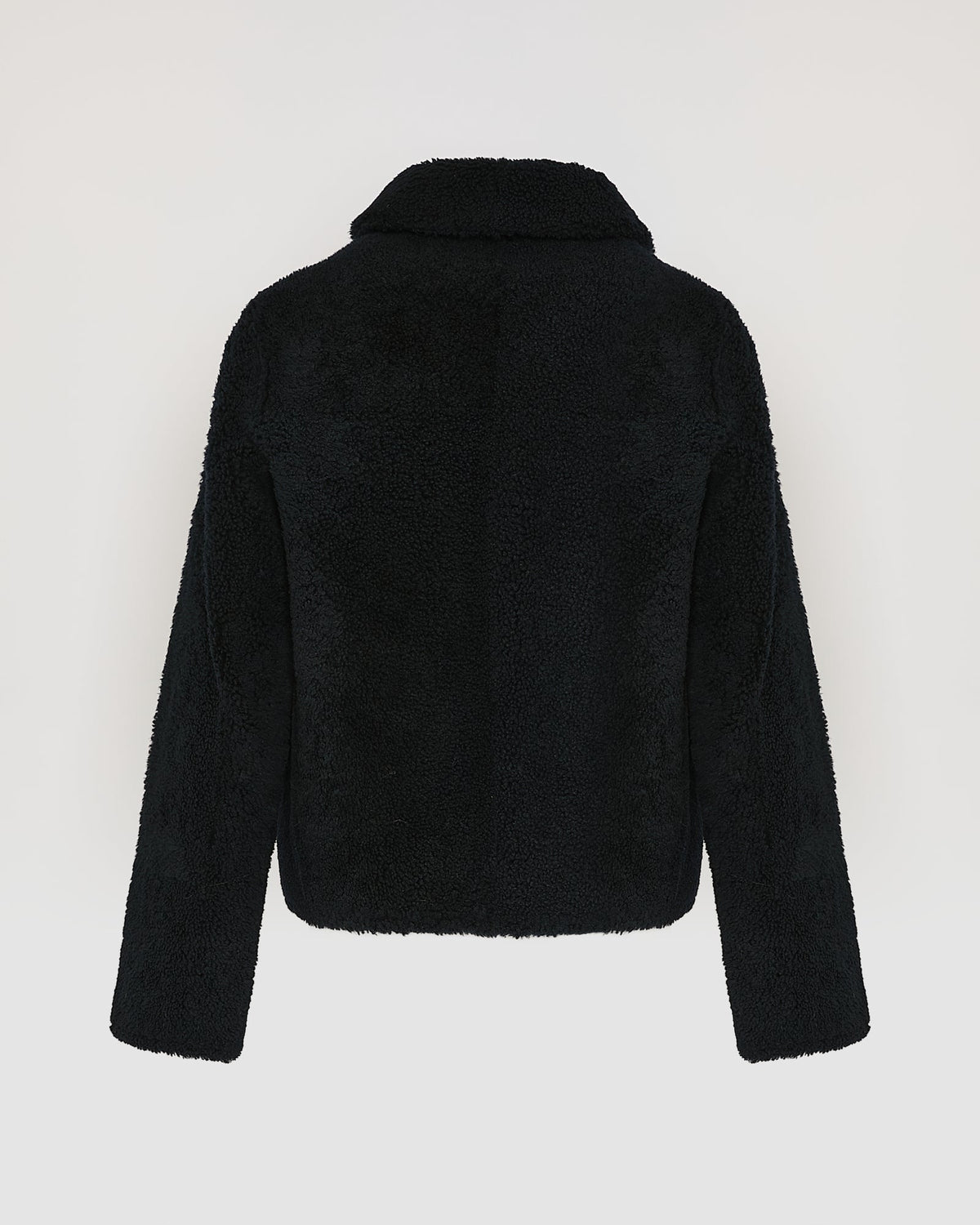 Short butonned jacket in Merino lambskin