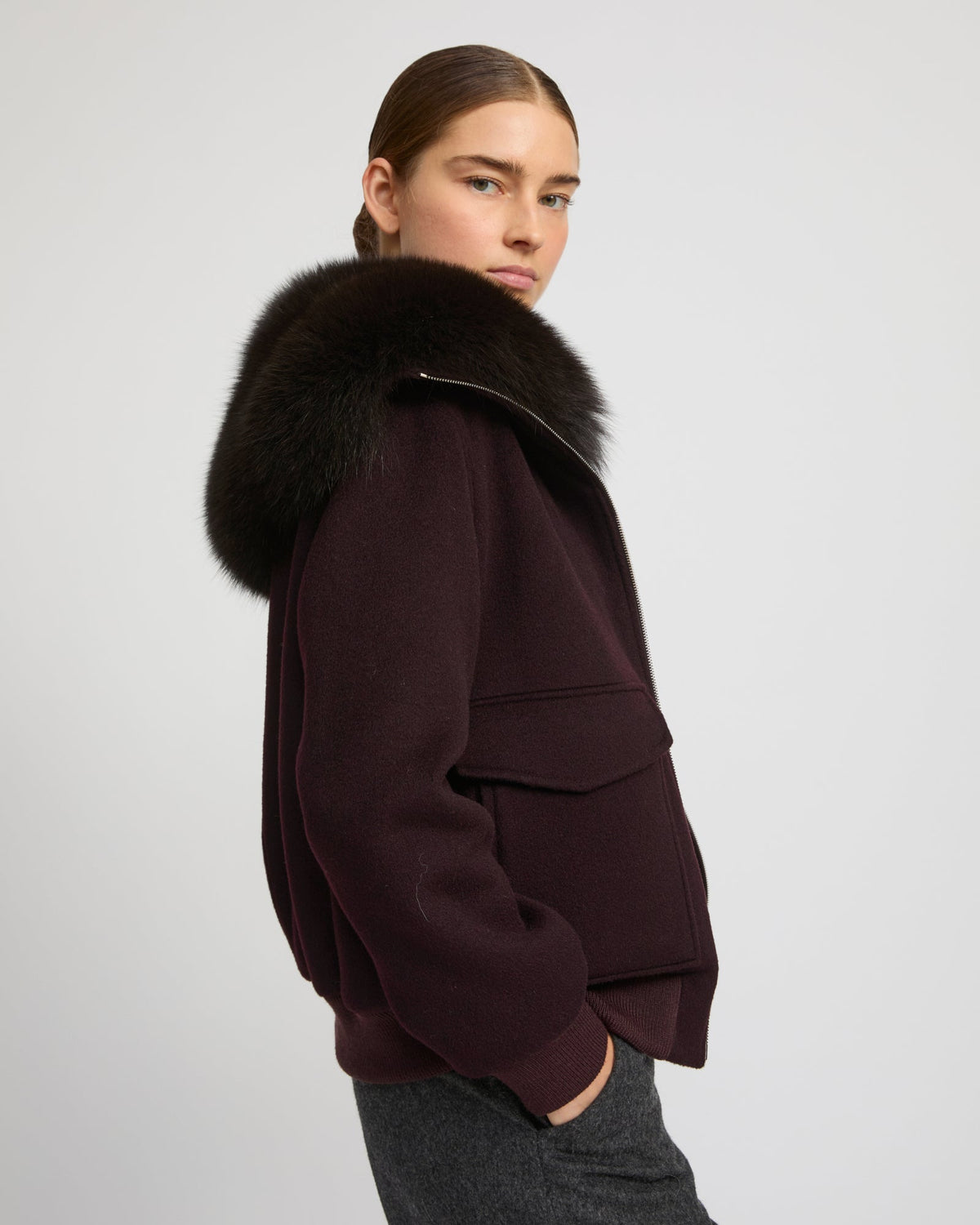 Cropped jacket in cashmere wool with fox fur collar