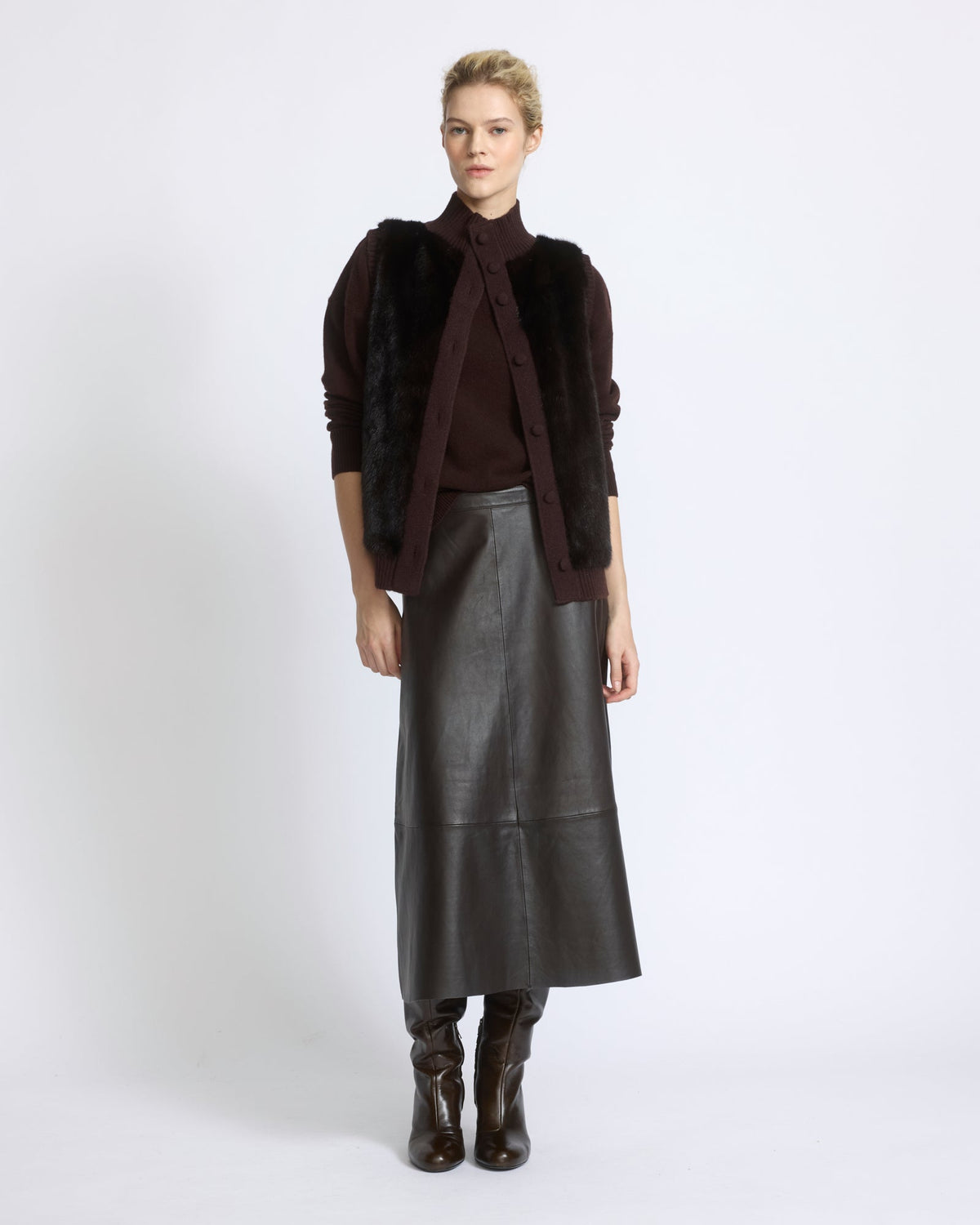 Short knitted gilet in merino and mink