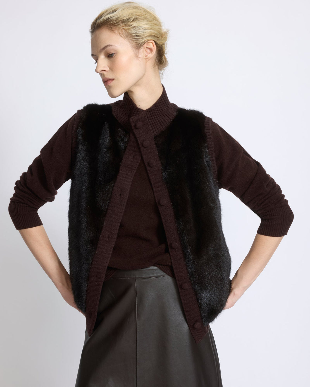 Short knitted gilet in merino and mink