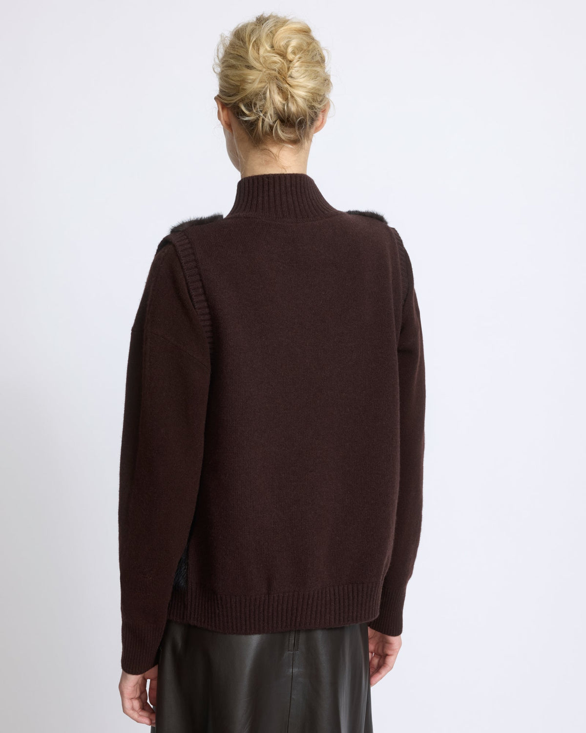 Short knitted gilet in merino and mink