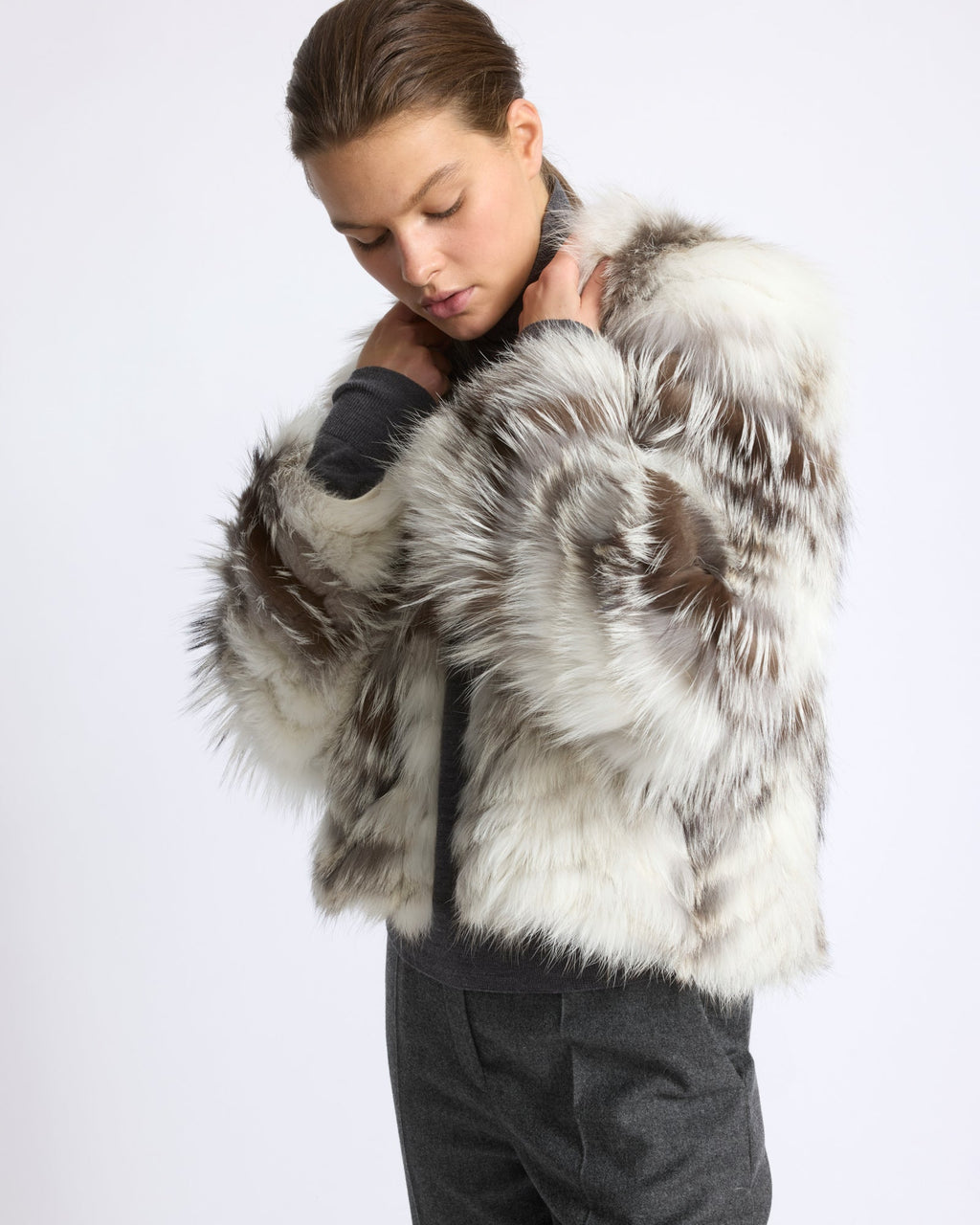 Belted cardigan in merino knit and fox fur
