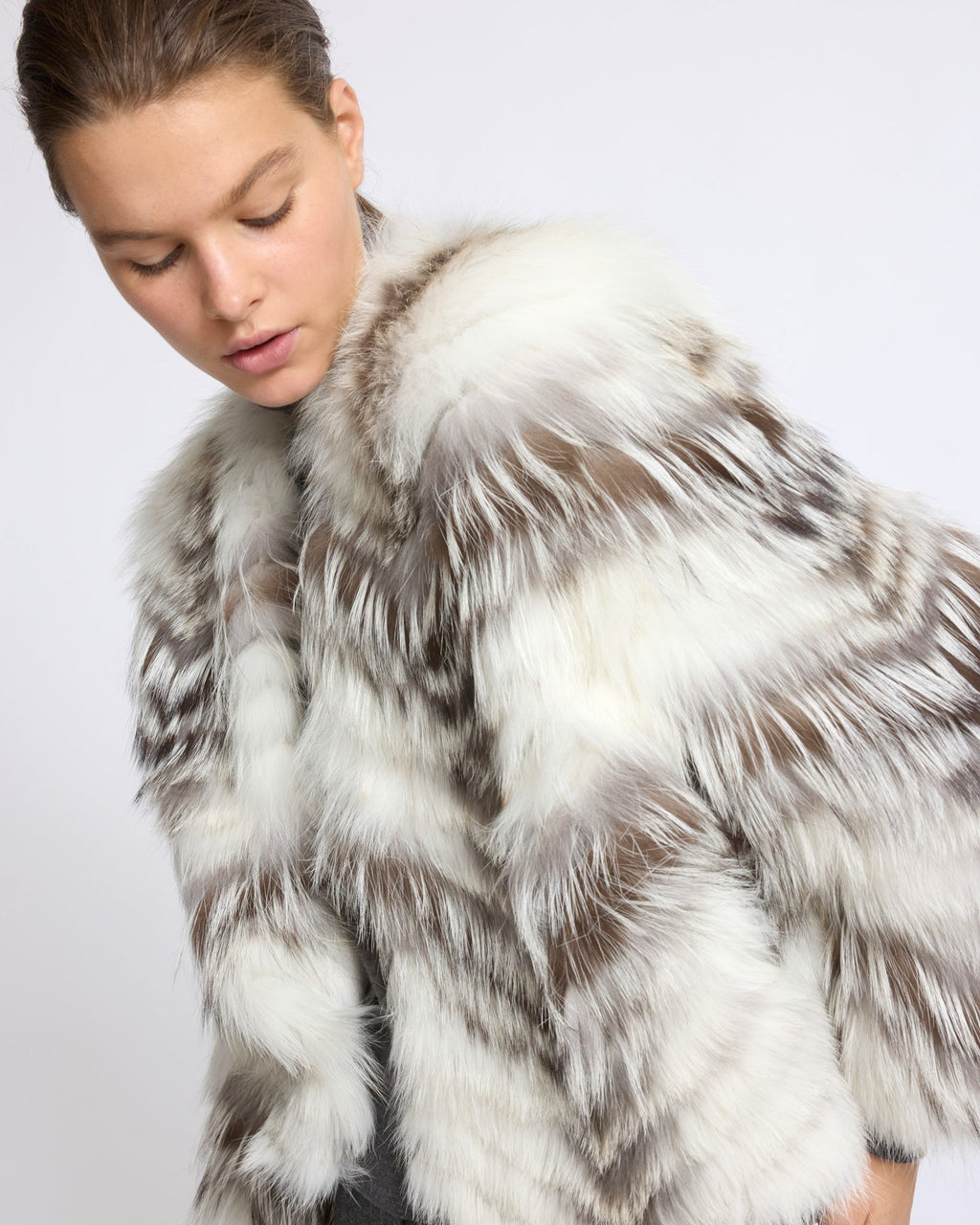 Belted cardigan in merino knit and fox fur