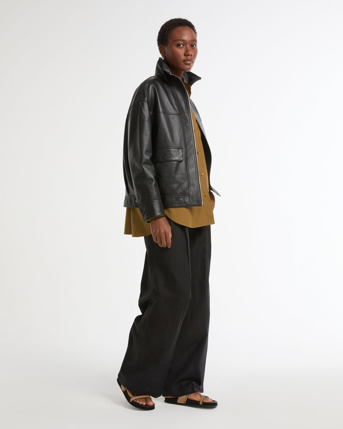 Lamb leather short jacket
