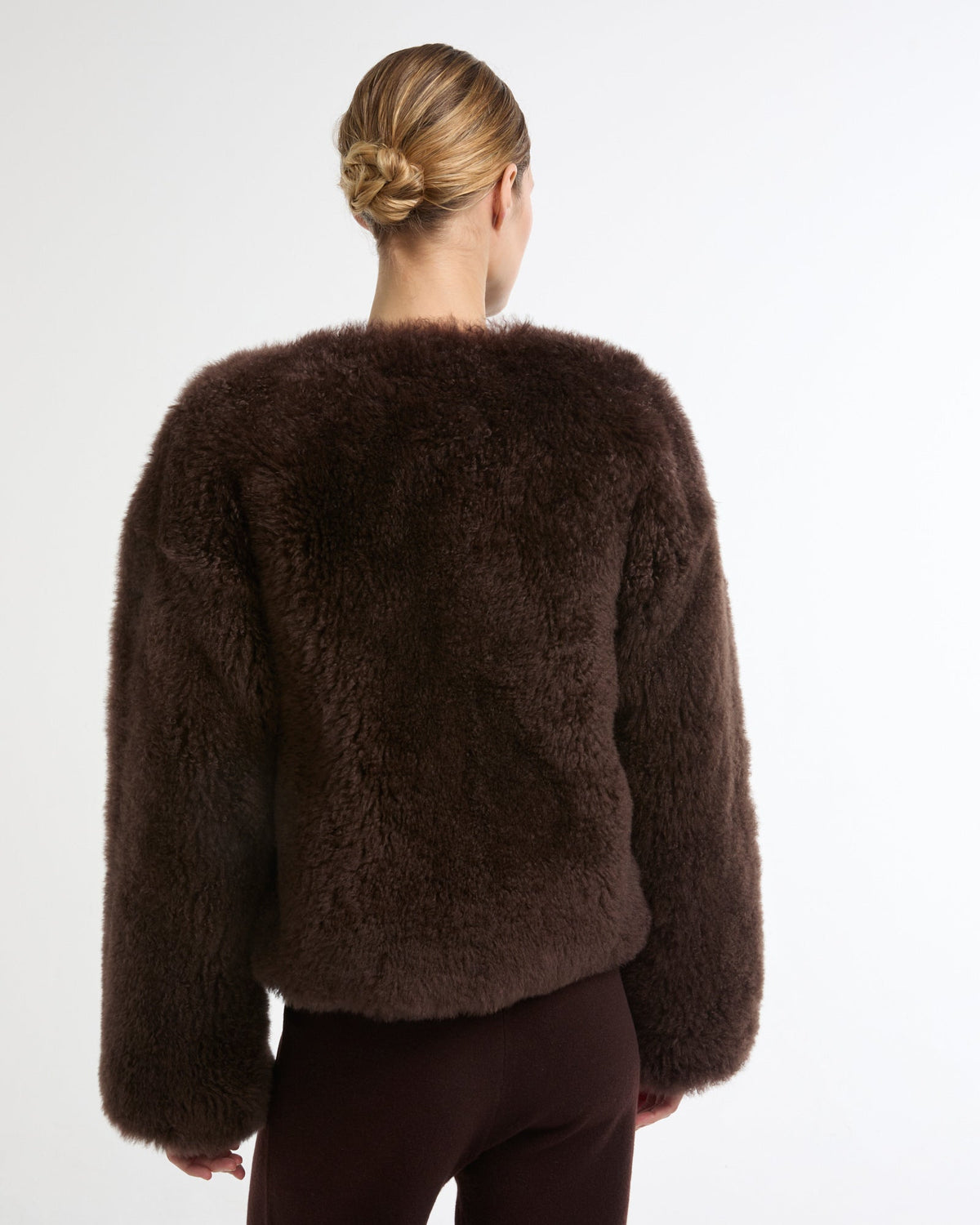 Short cashmere lambskin and merino knit jacket