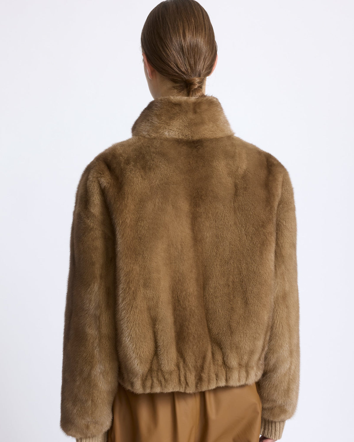 Reversible water-repellent technical fabric jacket with mink fur