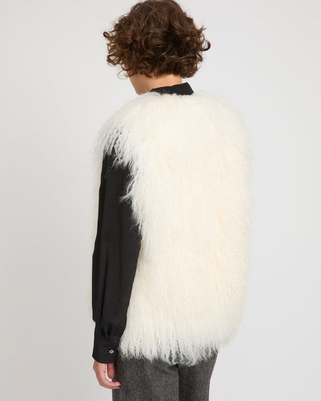 Sleeveless gilet in Mongolian lambskin