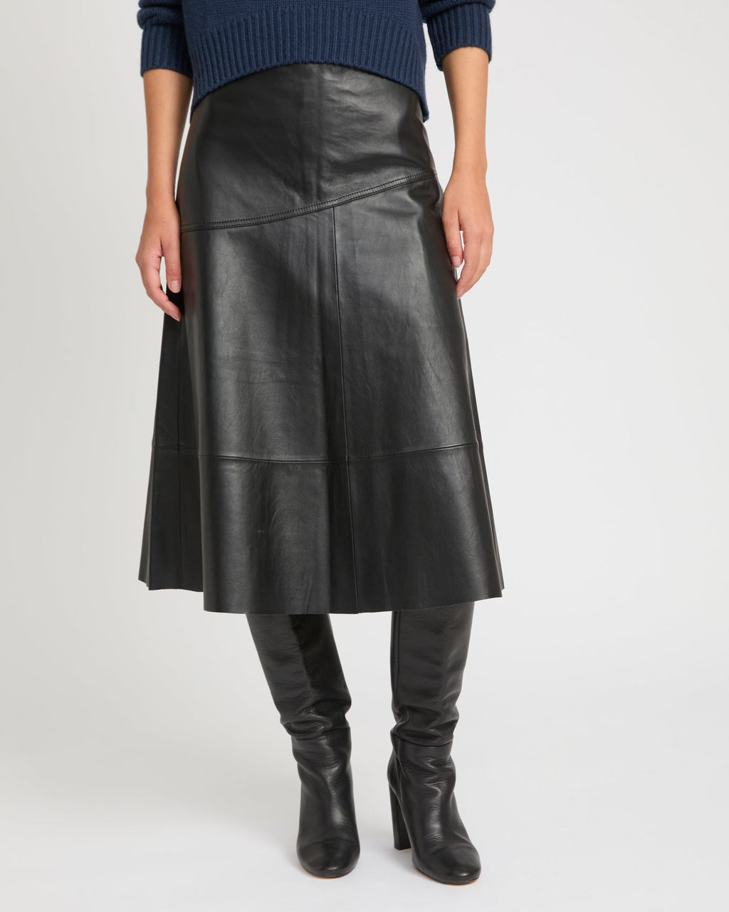 Flared lamb leather skirt