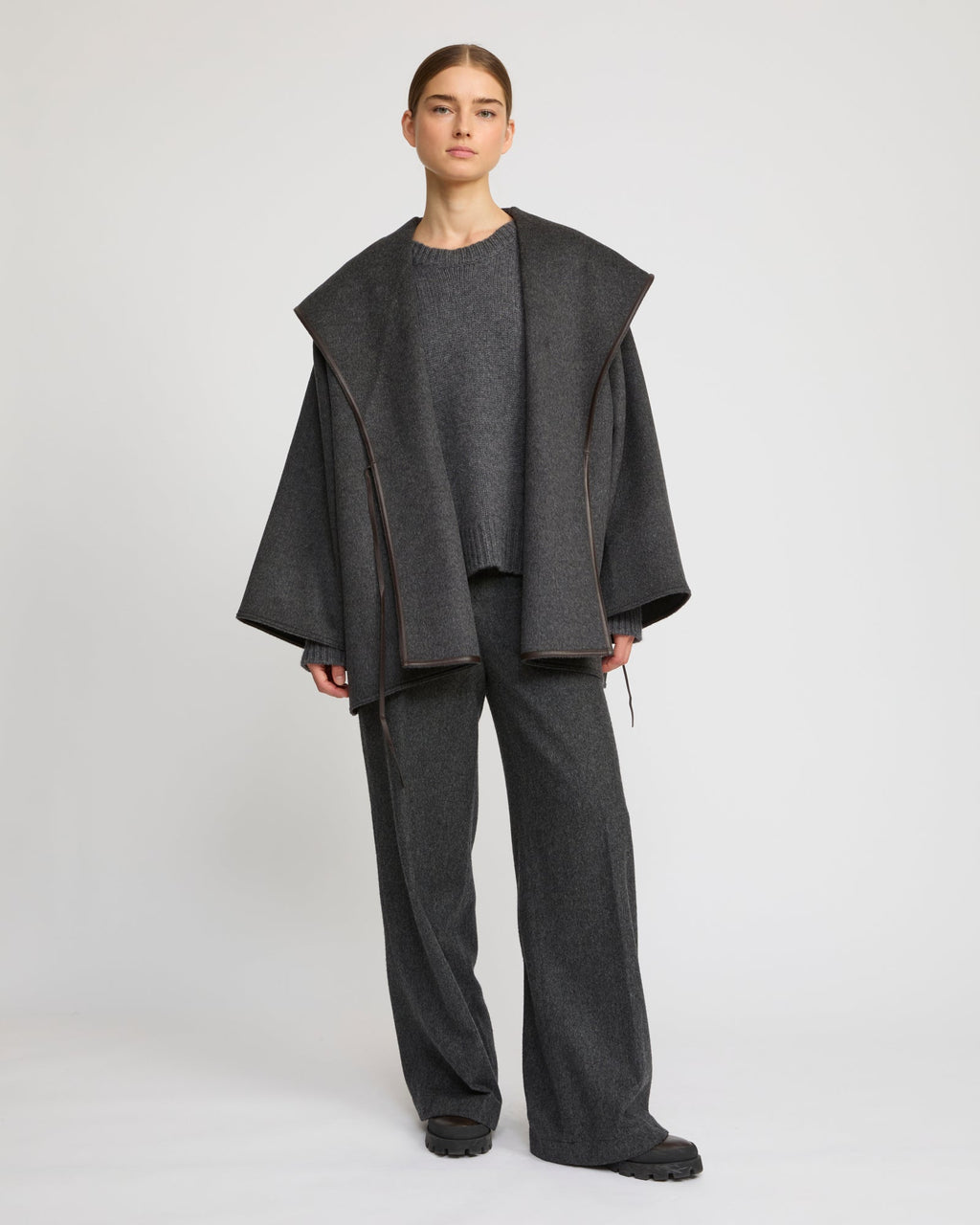 Oversized short coat in double-sided cashmere blend
