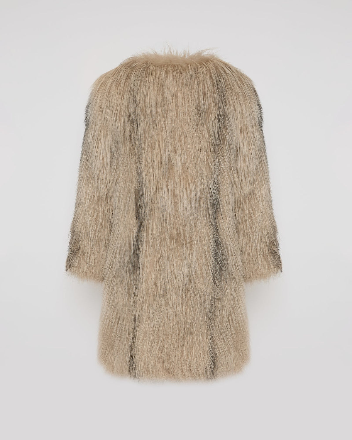 Long jacket in knitted fox fur
