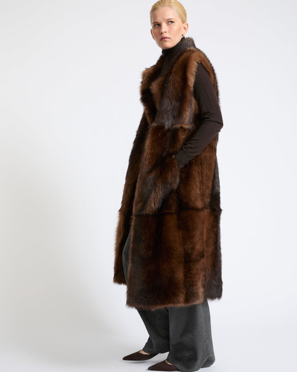 Long Toscana lambskin sleeveless gilet