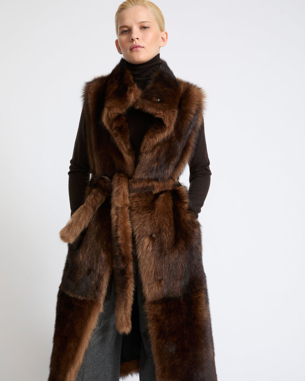 Long Toscana lambskin sleeveless gilet