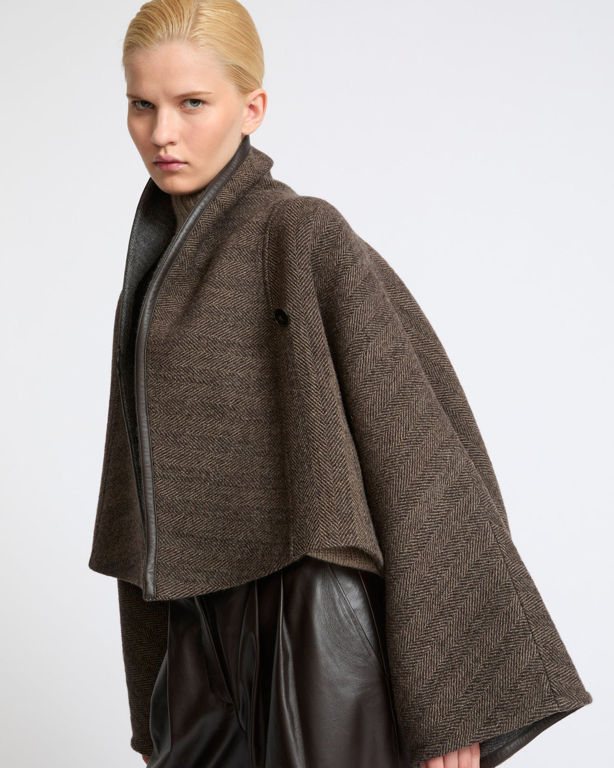 Herringbone double-sided wool cape jacket