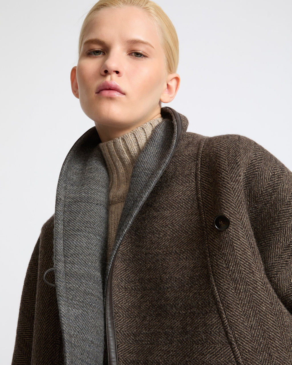 Herringbone double-sided wool cape jacket