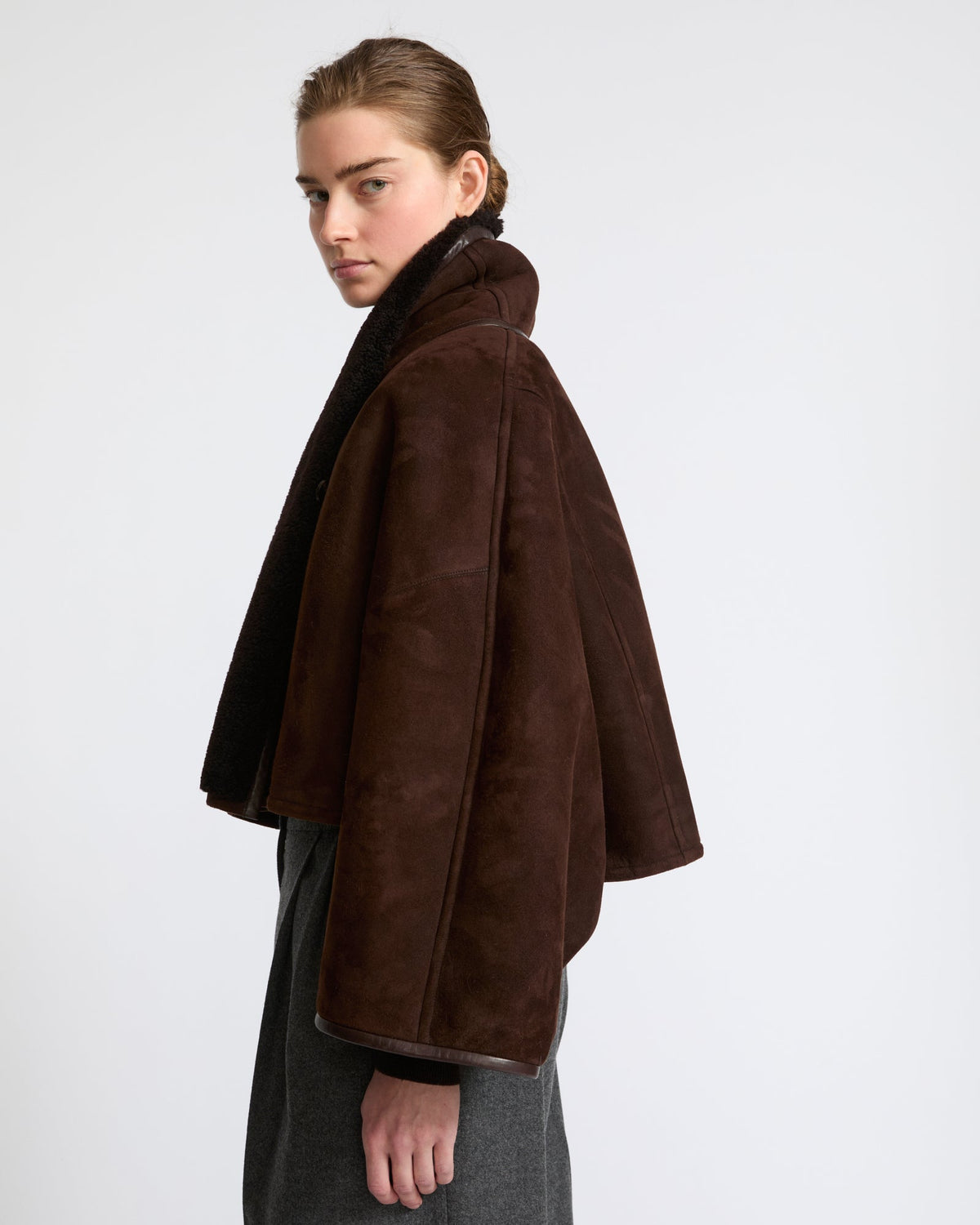 Short lambskin shearling cape