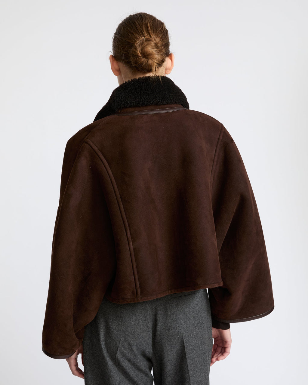 Short lambskin shearling cape