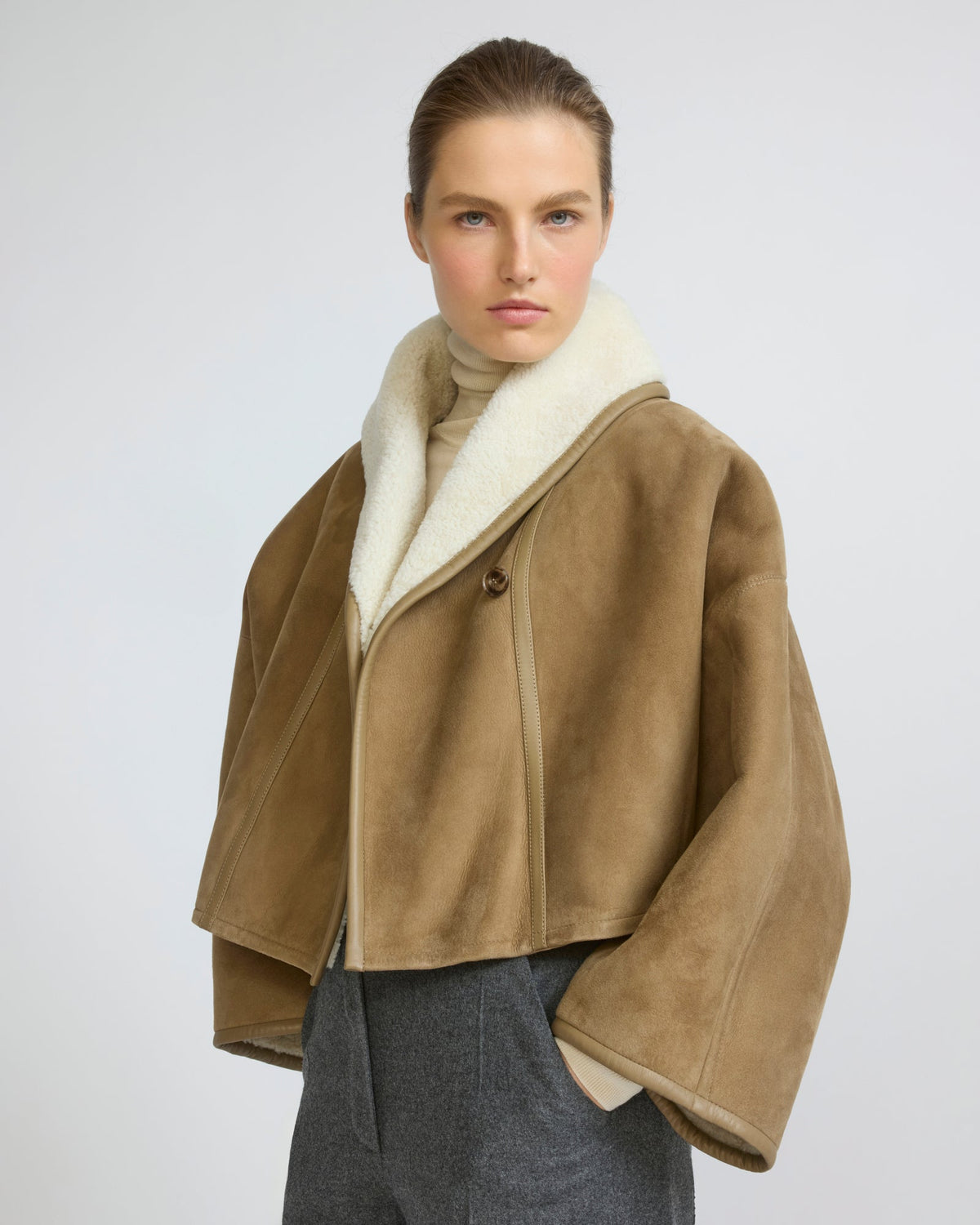 Short lambskin shearling cape