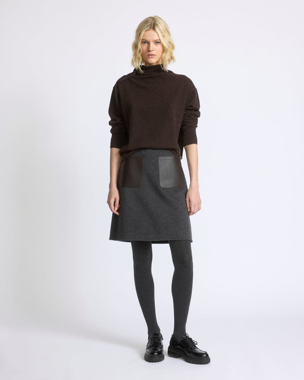 Double-sided wool and cashmere skirt