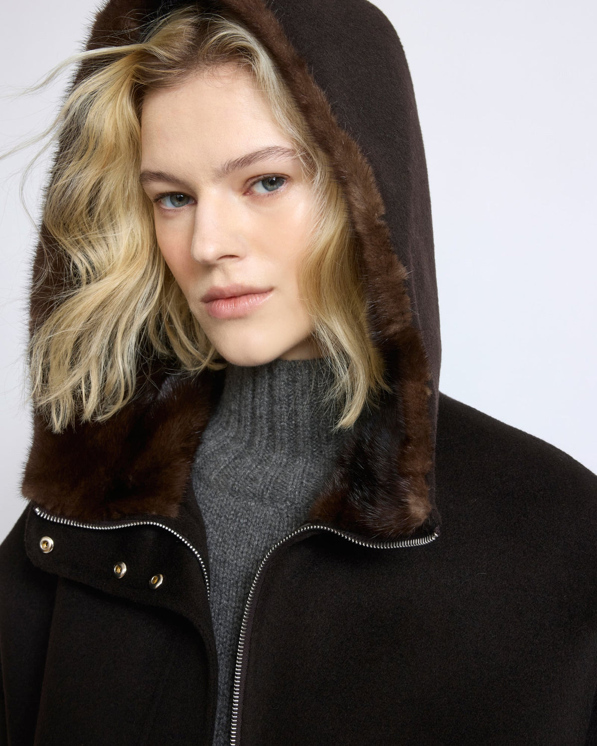 Double-sided cashmere wool hooded jacket with mink fur