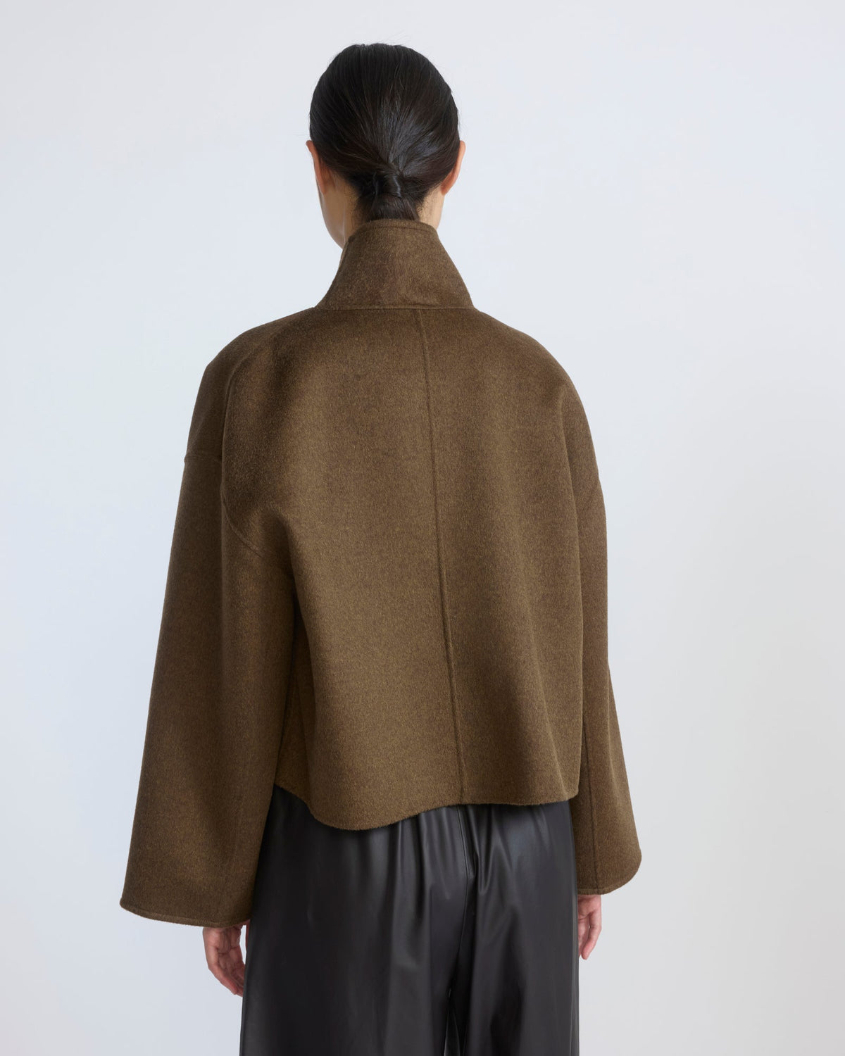 Short double-sided cashmere wool jacket with lambskin shearling