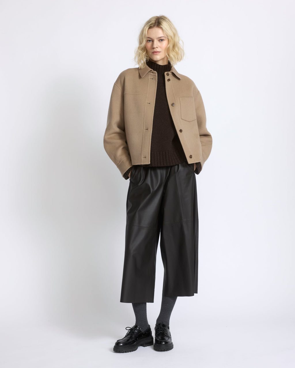Short double-sided cashmere wool shirt