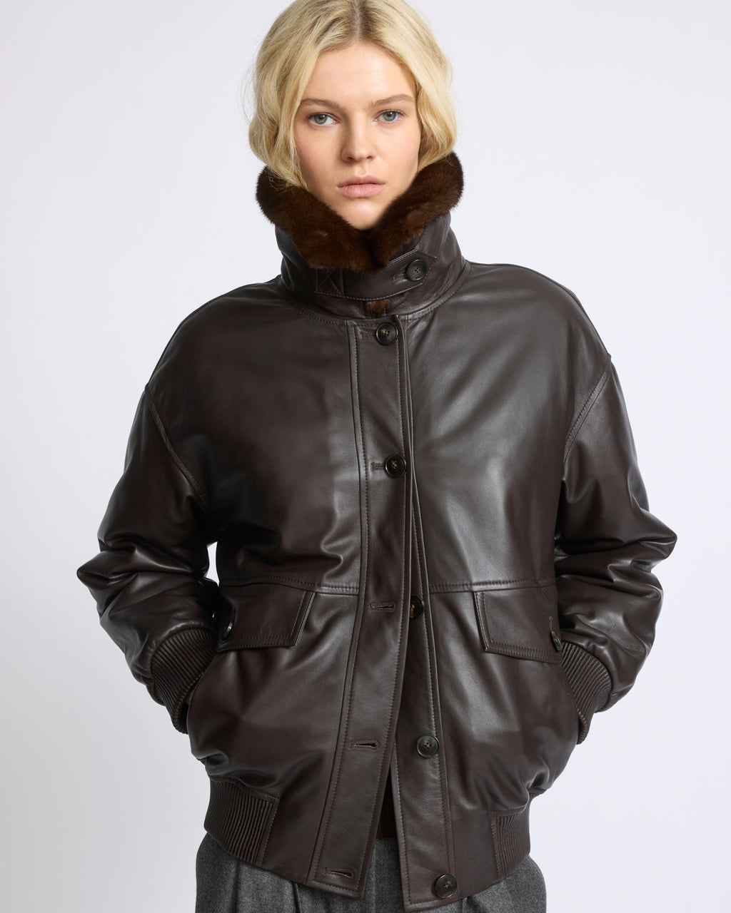 Short lambskin leather jacket with detachable mink fur collar