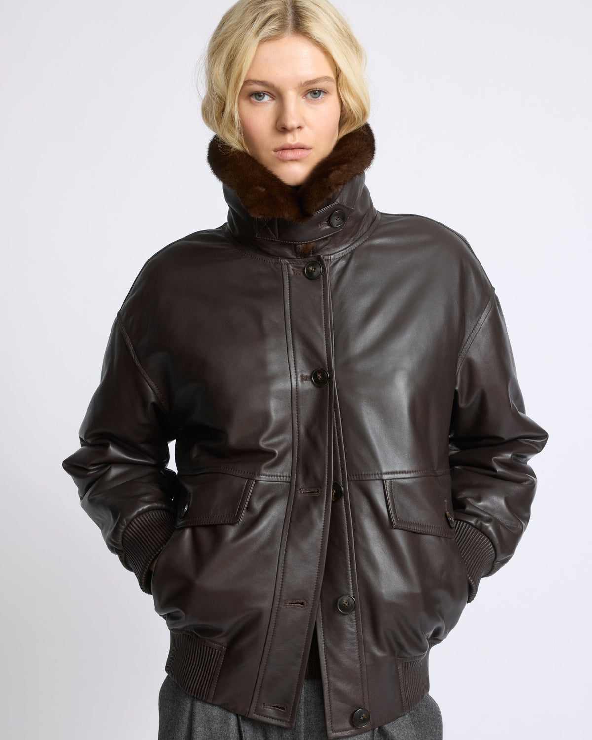 Short lambskin leather jacket with detachable mink fur collar