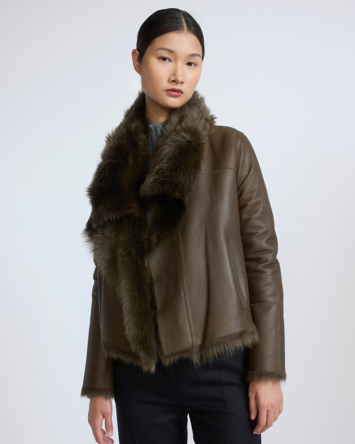 Short Reversible Jacket in Toscana Lambskin