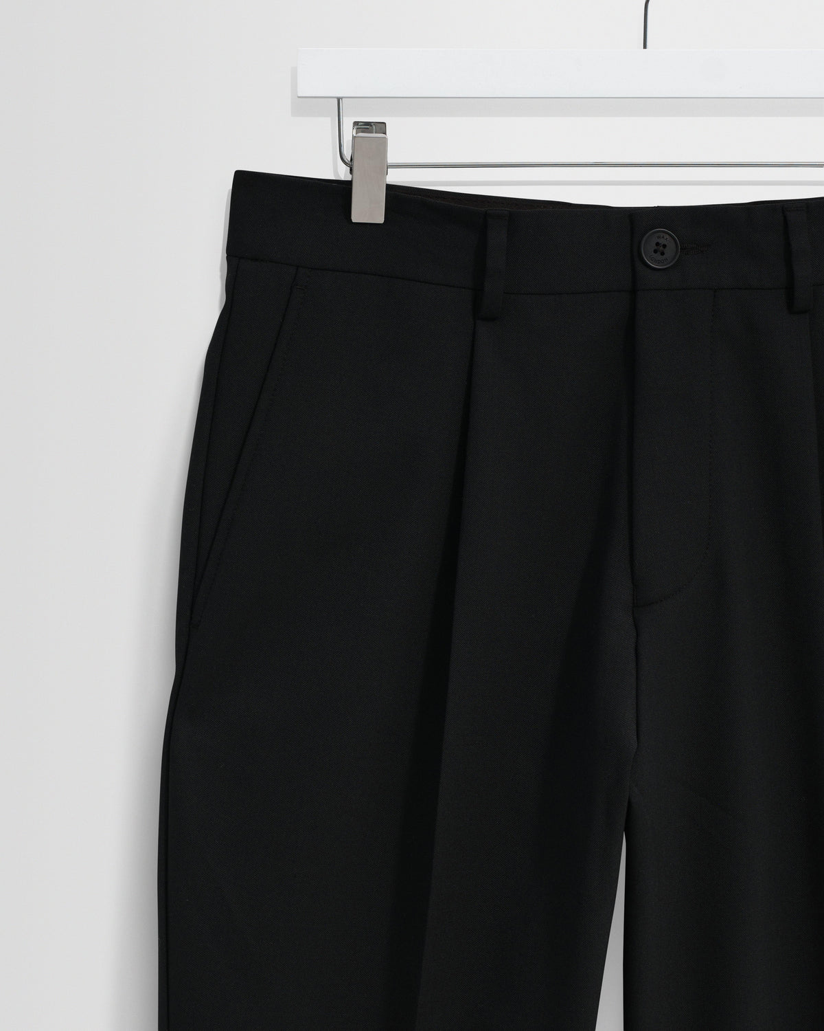 Aubyn - Black Wool Blend Twill Pleated Trousers