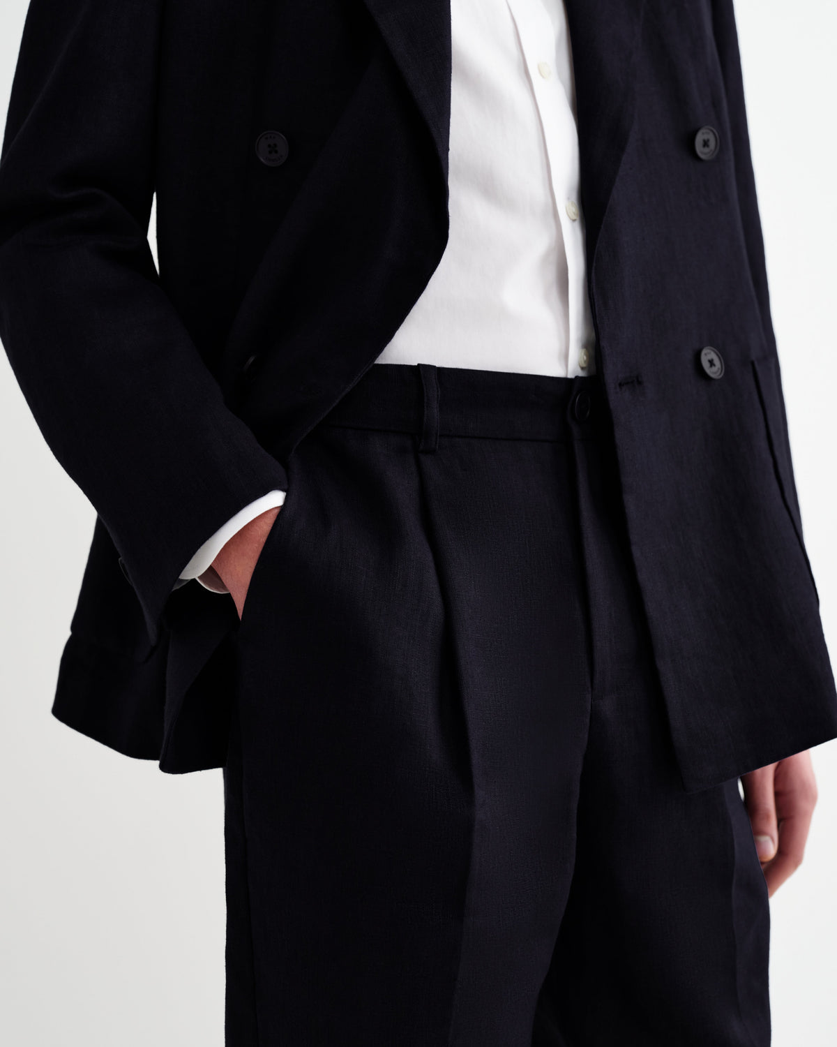 Aubyn - Navy Linen Relaxed Fit Trousers