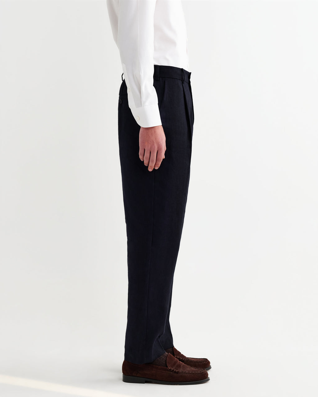 Aubyn - Navy Linen Relaxed Fit Trousers