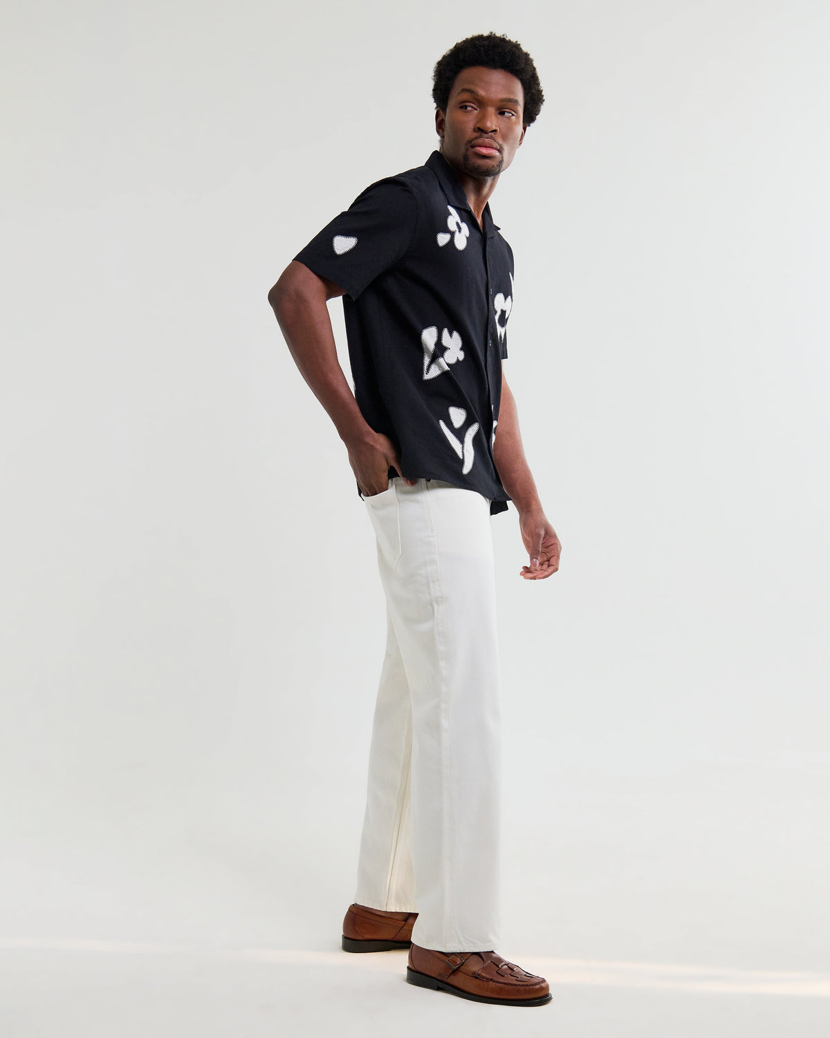 Didcot - Black And Beige Abstract Applique Short-Sleeve Shirt
