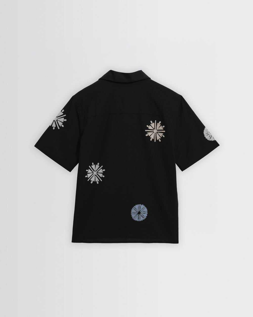 Didcot - Black And Multicolour Round Applique Short-Sleeve Shirt
