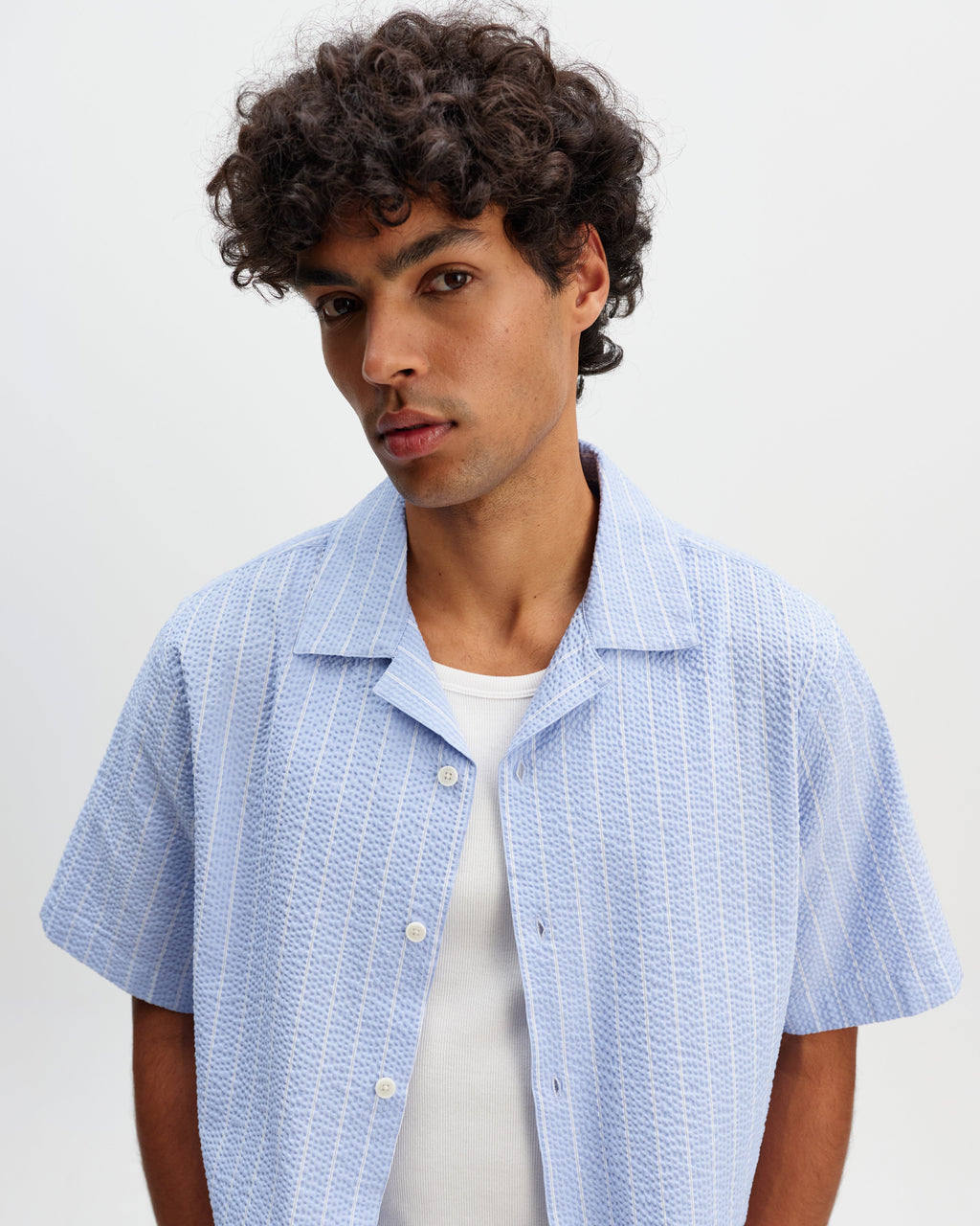 Didcot - Blue And Ecru Seersucker Stripe Short-Sleeve Shirt