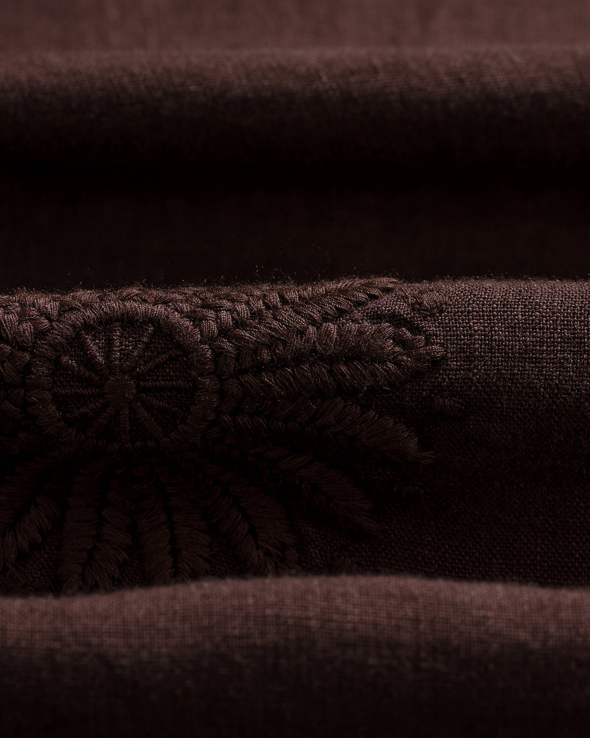 Didcot - Brown Flower Embroidered Short-Sleeve Shirt
