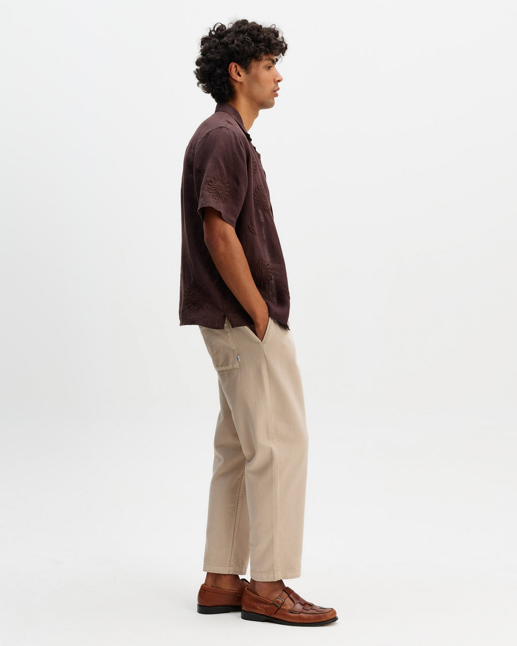 Didcot - Brown Flower Embroidered Short-Sleeve Shirt