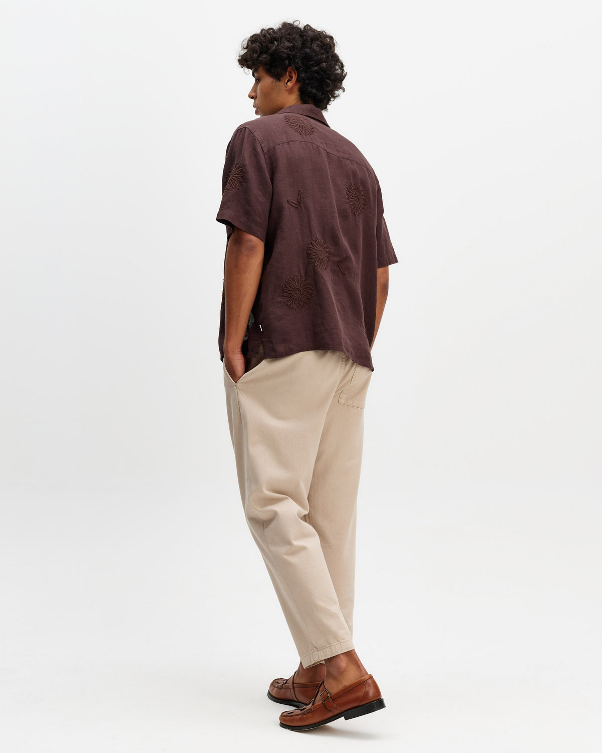 Didcot - Brown Flower Embroidered Short-Sleeve Shirt