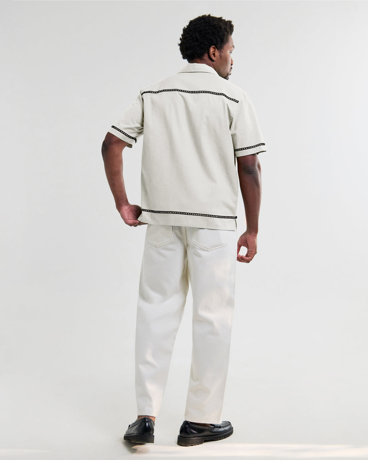 Didcot - Ecru And Black Border Applique Short-Sleeve Shirt