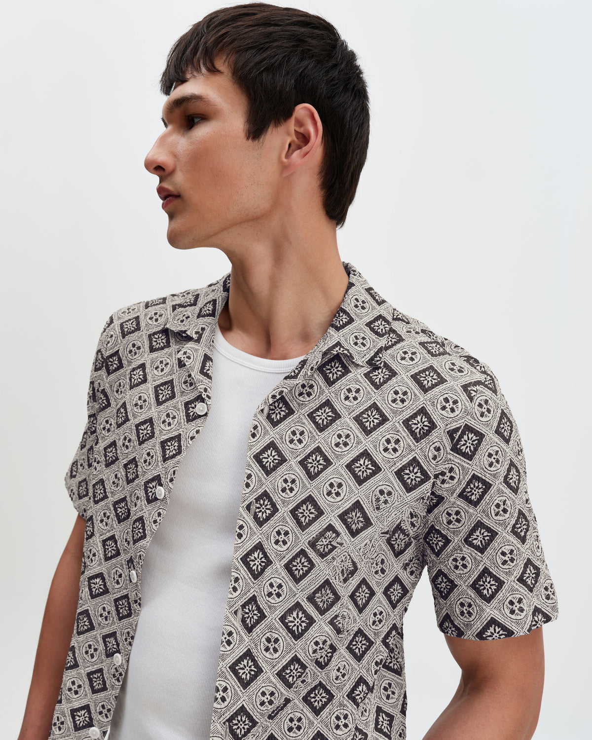 Didcot - Ecru And Black Tile Print Short-Sleeve Shirt