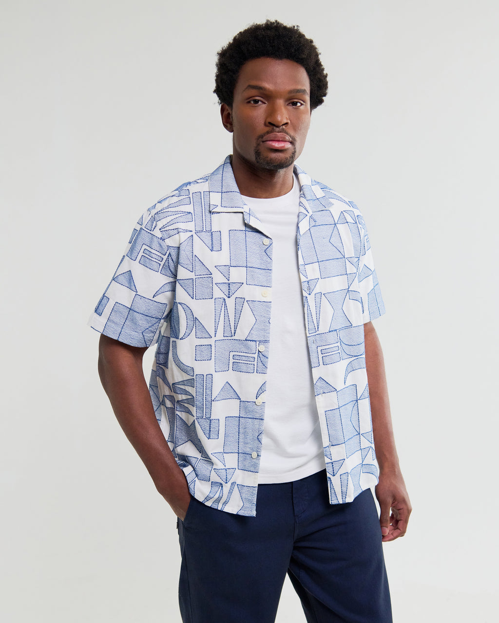 Didcot - Ecru And Blue Geometric Embroidered Short-Sleeve Shirt