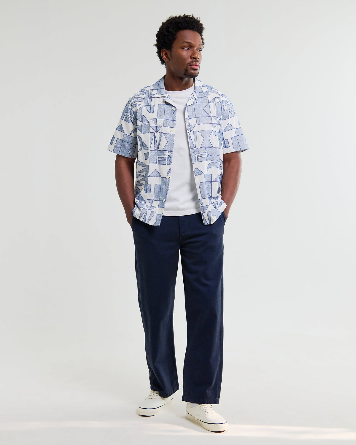 Didcot - Ecru And Blue Geometric Embroidered Short-Sleeve Shirt