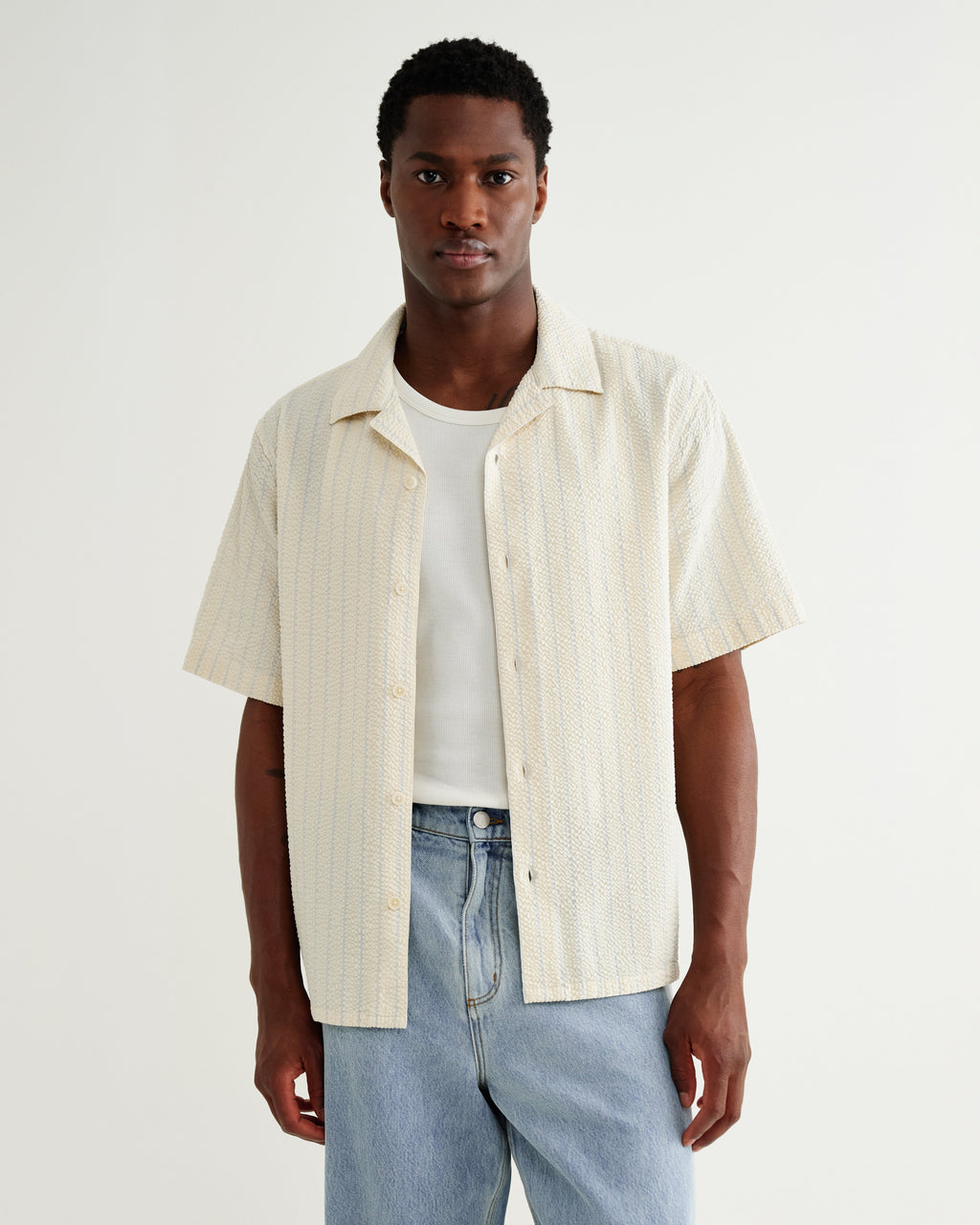 Didcot - Ecru And Blue Seersucker Stripe Short-Sleeve Shirt