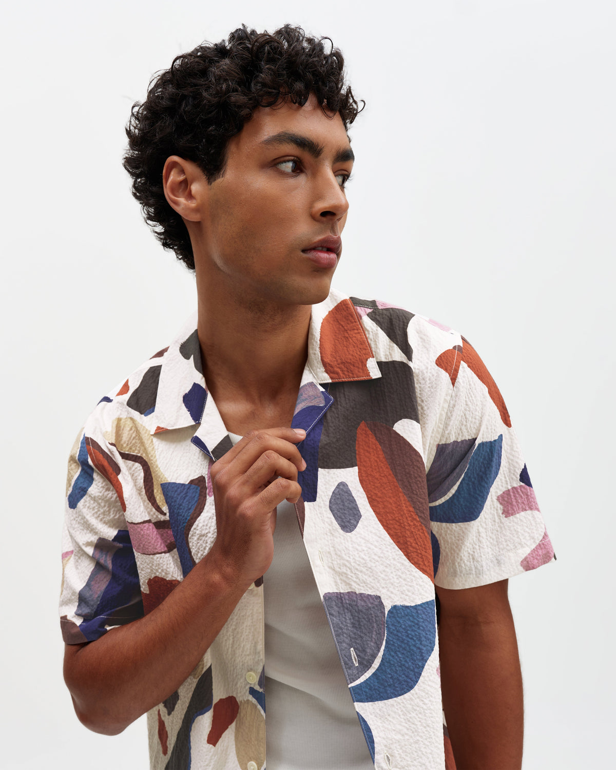 Didcot - Ecru And Multicolour Abstract Shapes Short-Sleeve Shirt