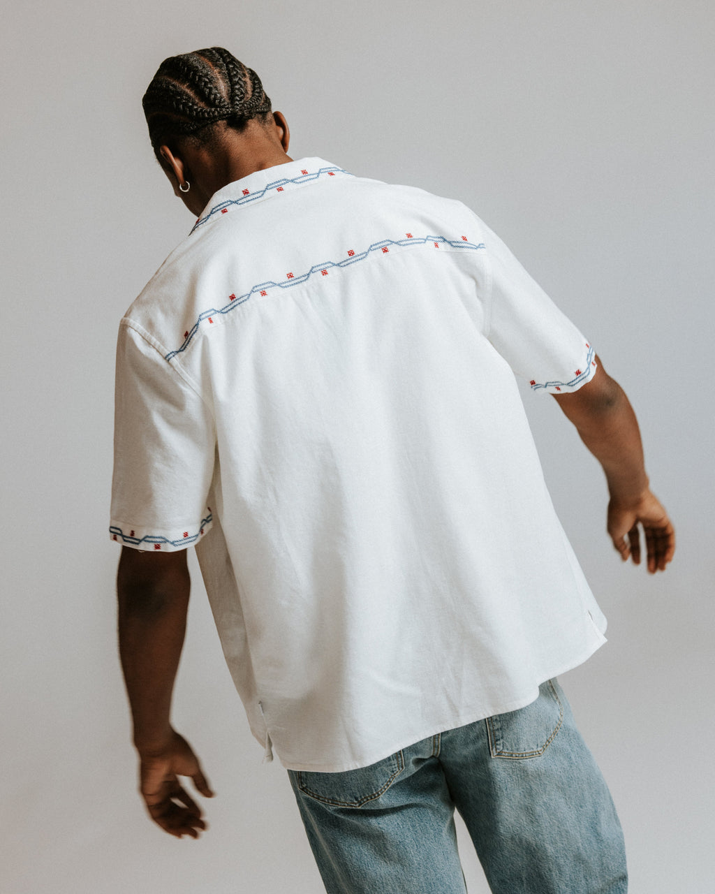 Didcot - Ecru Cross-Stitch Border Short-Sleeve Shirt