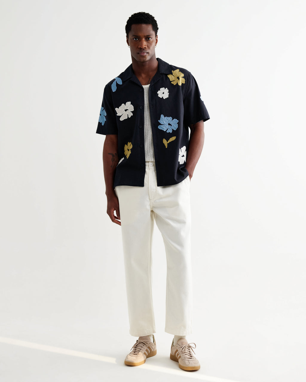Didcot - Navy And Multicolour Floral Applique Short-Sleeve Shirt
