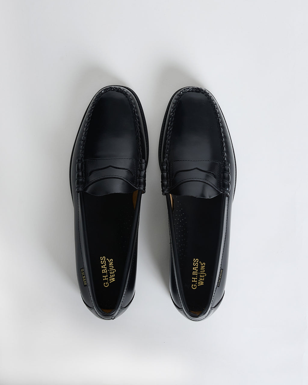 G.H. Bass – Black Easy Weejuns Larson Leather Penny Loafers