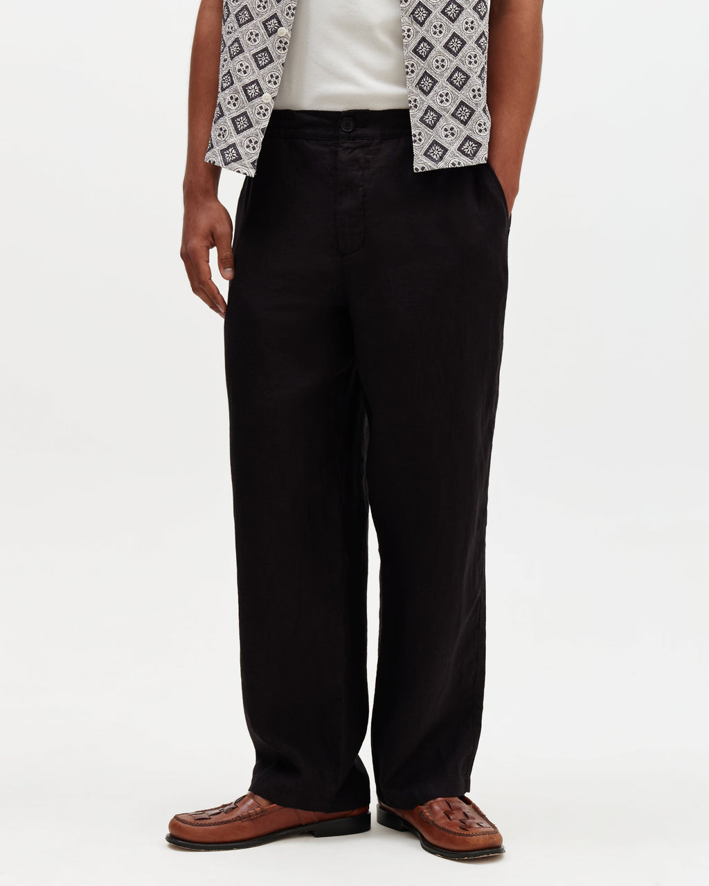 Glencoe - Black Washed Linen Loose Fit Trousers