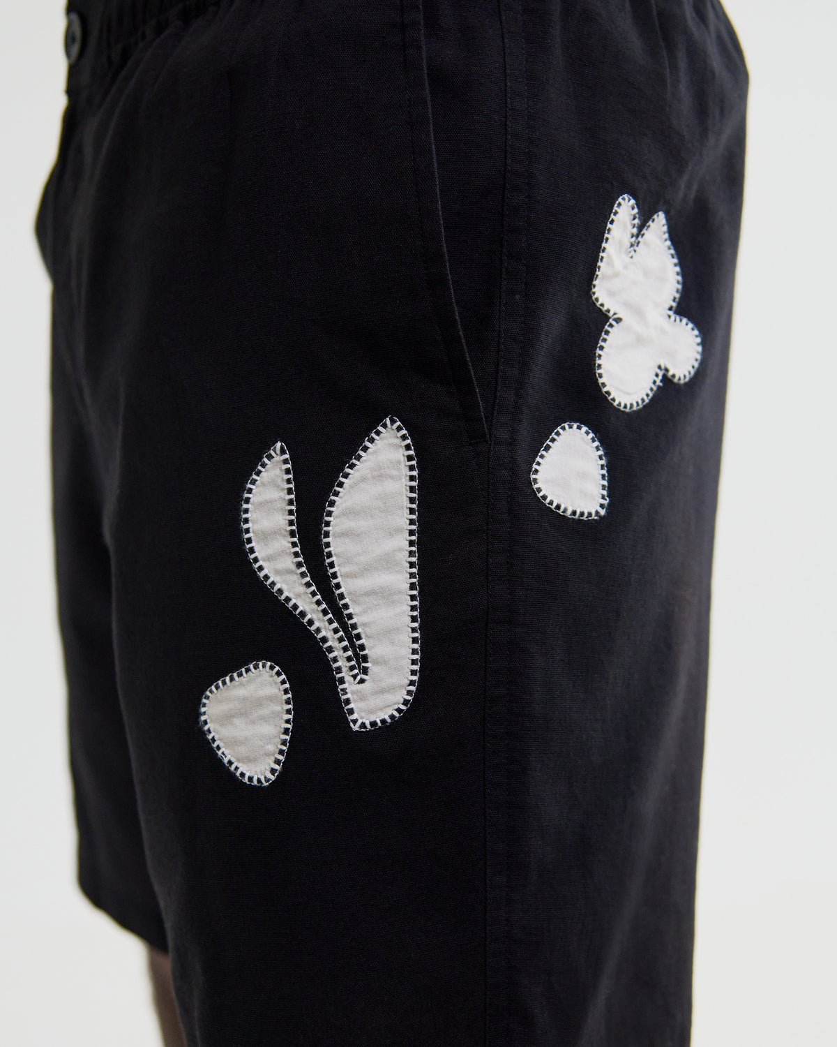 Kurt - Black And Beige Abstract Applique Shorts