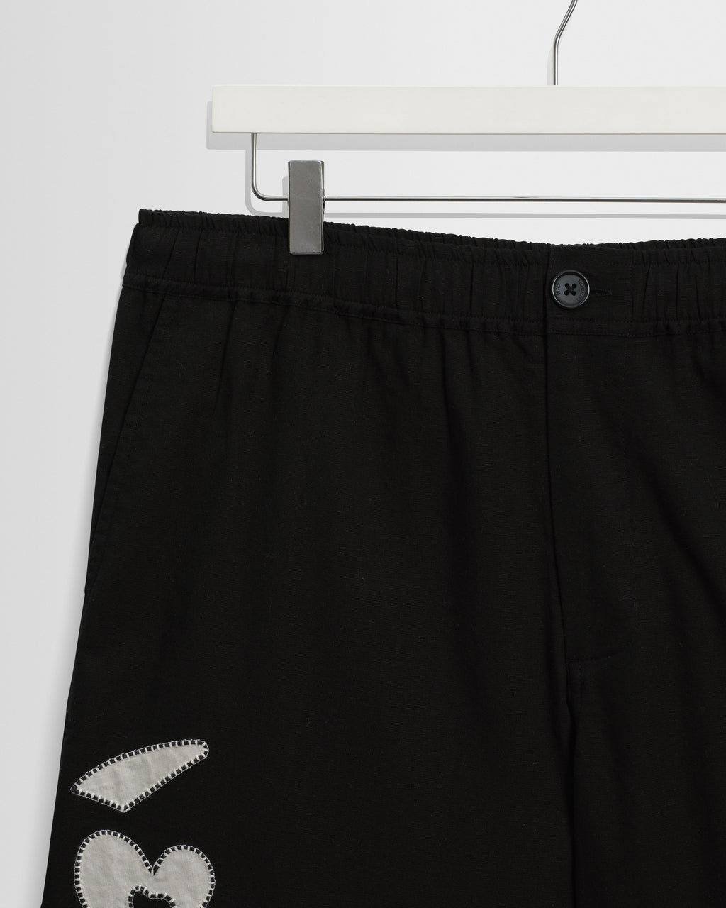 Kurt - Black And Beige Abstract Applique Shorts