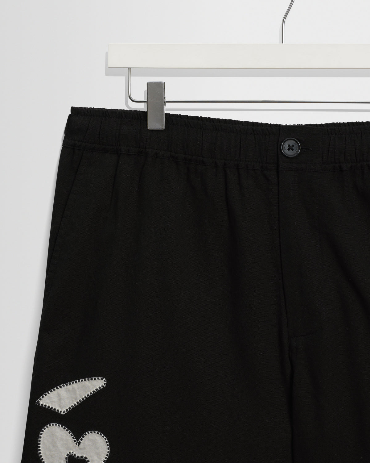 Kurt - Black And Beige Abstract Applique Shorts